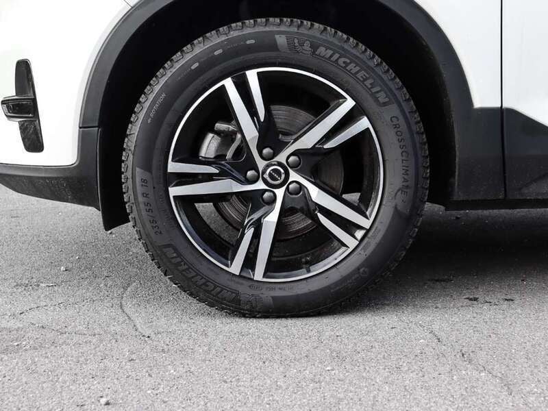 Gebraucht Volvo XC40 Plus 163 PS (119 kW) 2023 Weiss SUV