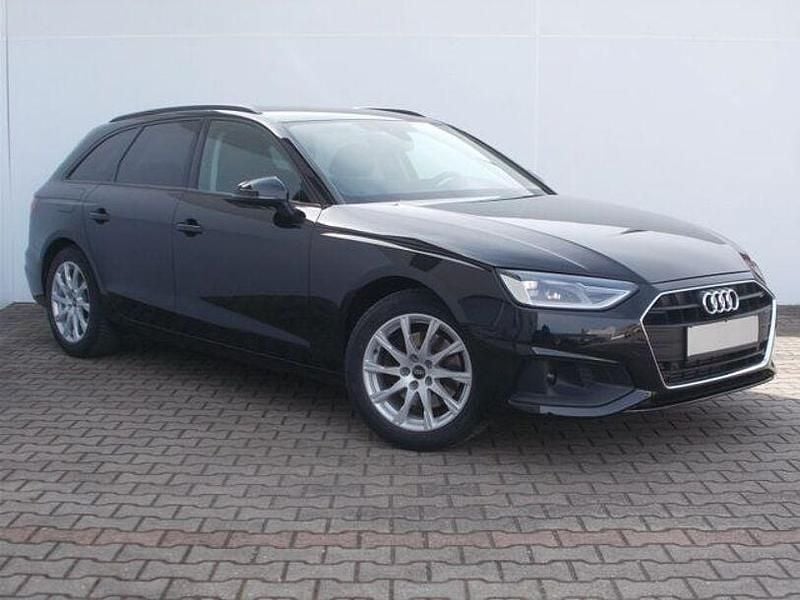 Gebraucht Audi A4 150 PS (110 kW) 2022 Mythosschwarz Kombi