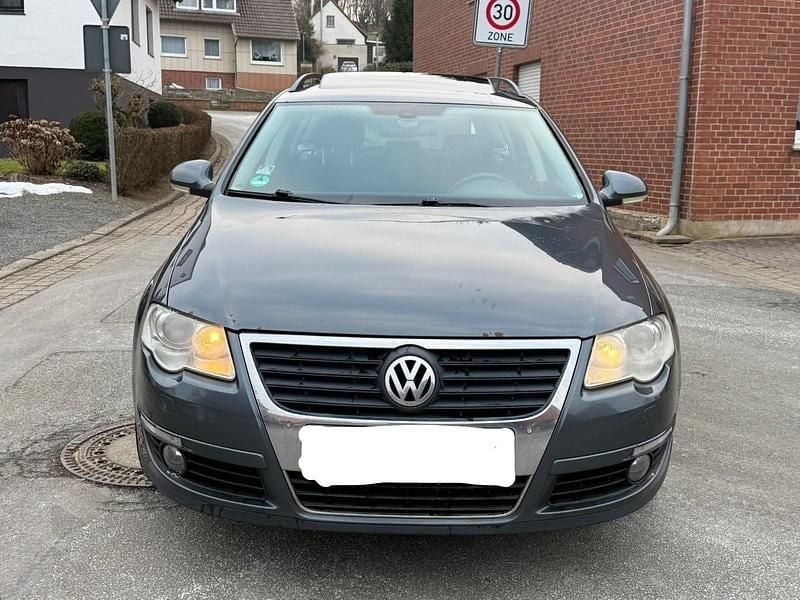 Gebraucht VW Passat 170 PS (125 kW) 2010 Grau Kombi