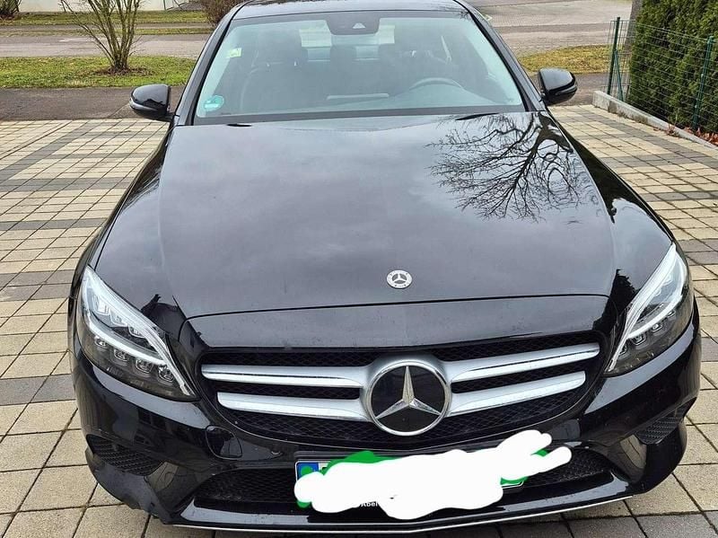 Gebraucht Mercedes C200 Avantgarde 160 PS (117 kW) 2020 Schwarz Limousine
