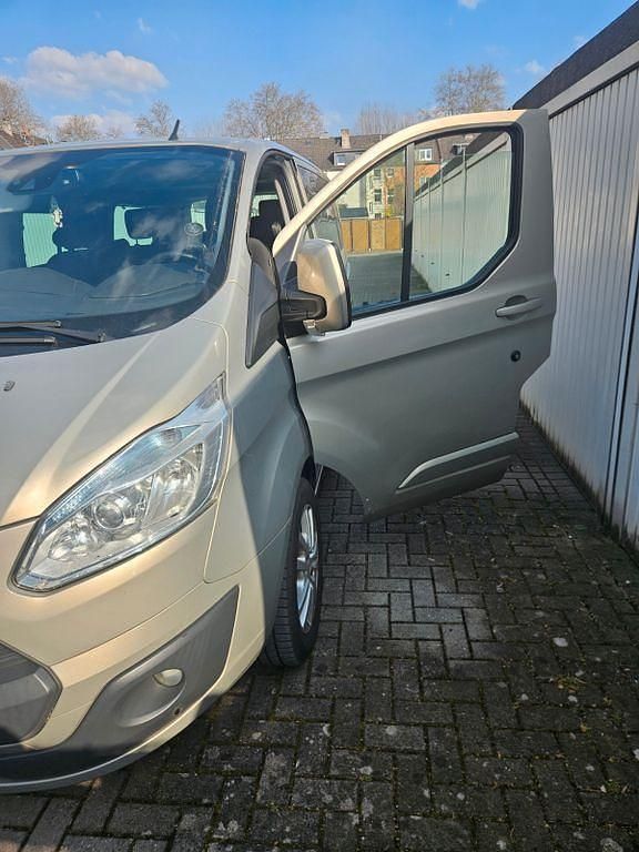 Gebraucht Ford Tourneo 125 PS (91 kW) 2013 Beige Van / Kleinbus