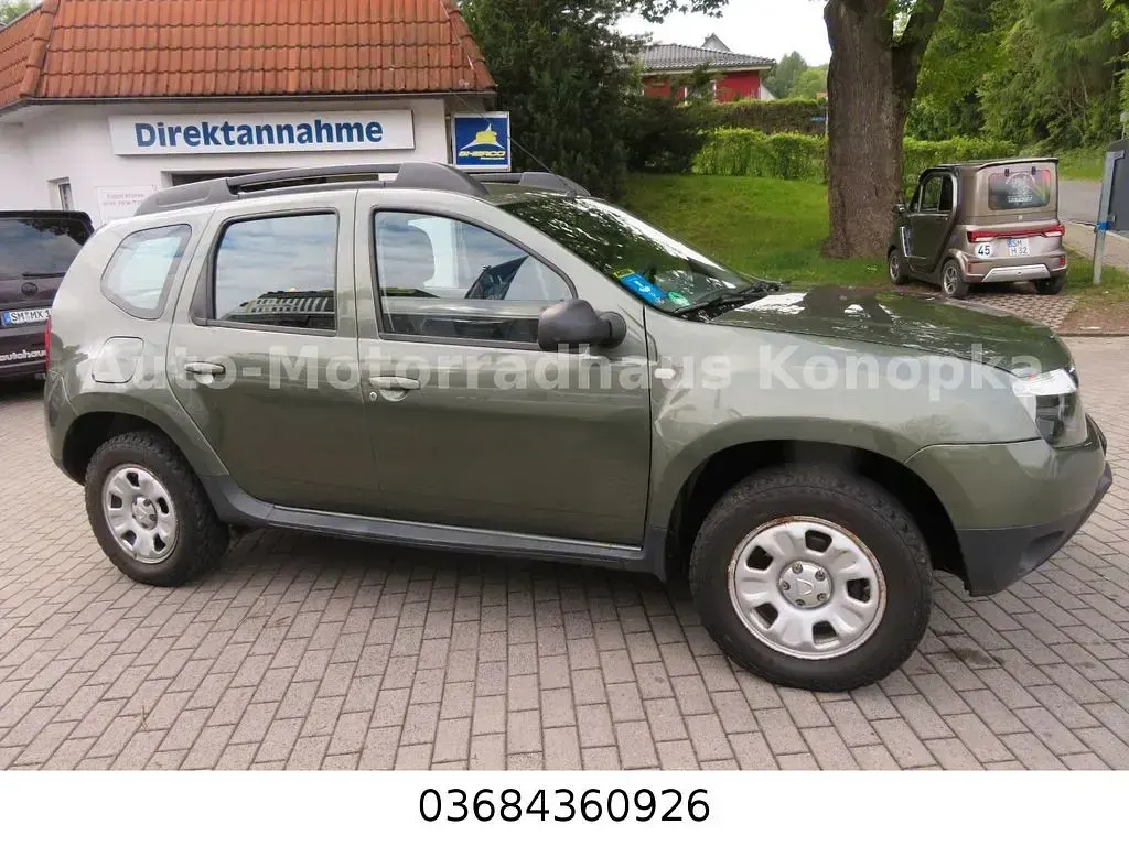 Second-hand Dacia Duster 105 CP (77 kW) 2012 Verde SUV