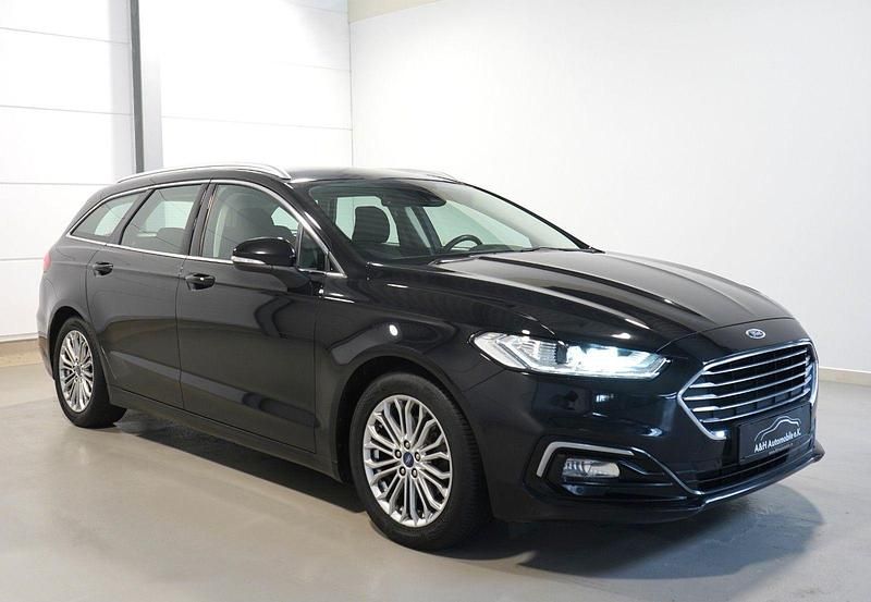Gebraucht Ford Mondeo Titanium 150 PS (110 kW) 2021 Schwarz Kombi