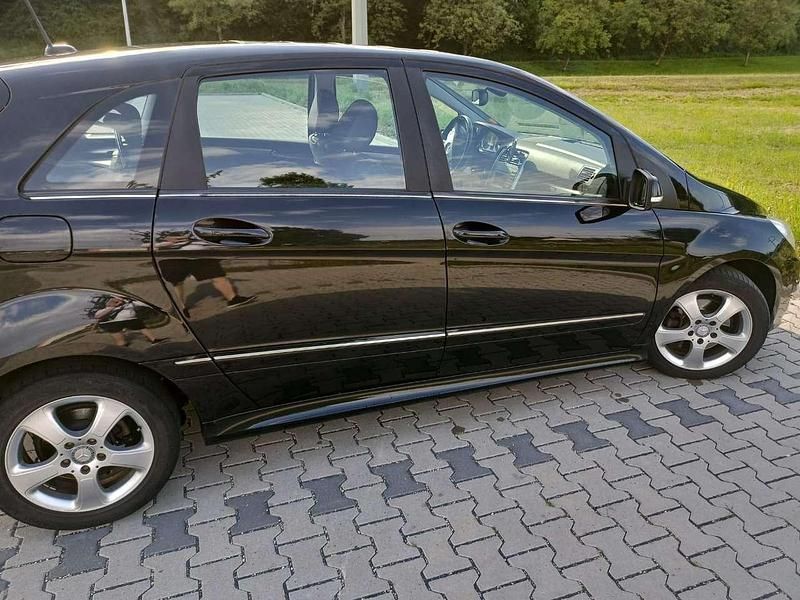 Gebraucht Mercedes 200 190 PS (139 kW) 2010