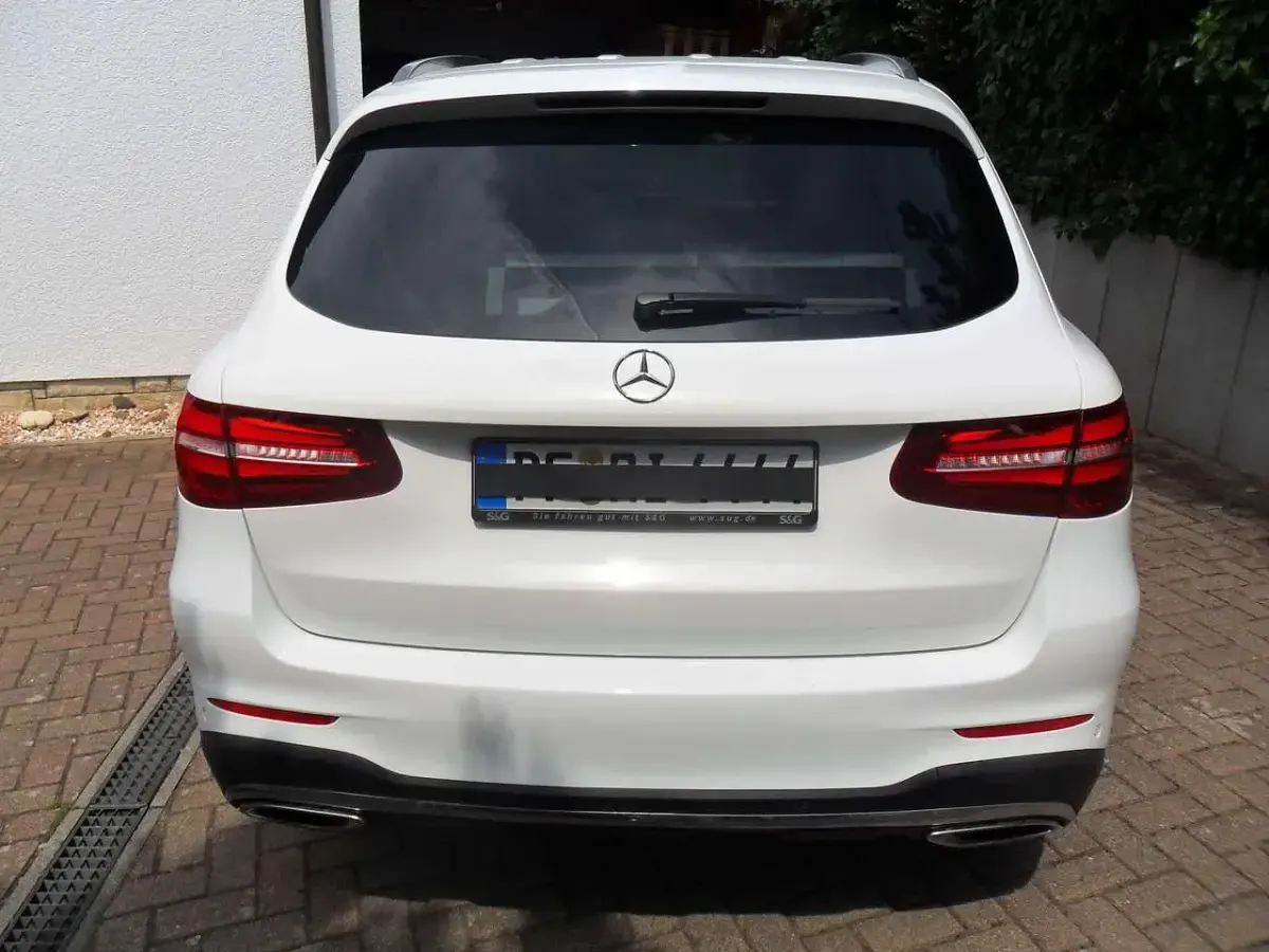 Gebraucht Mercedes GLC250 AMG Edition 1 211 PS (155 kW) 2015 Weiß SUV
