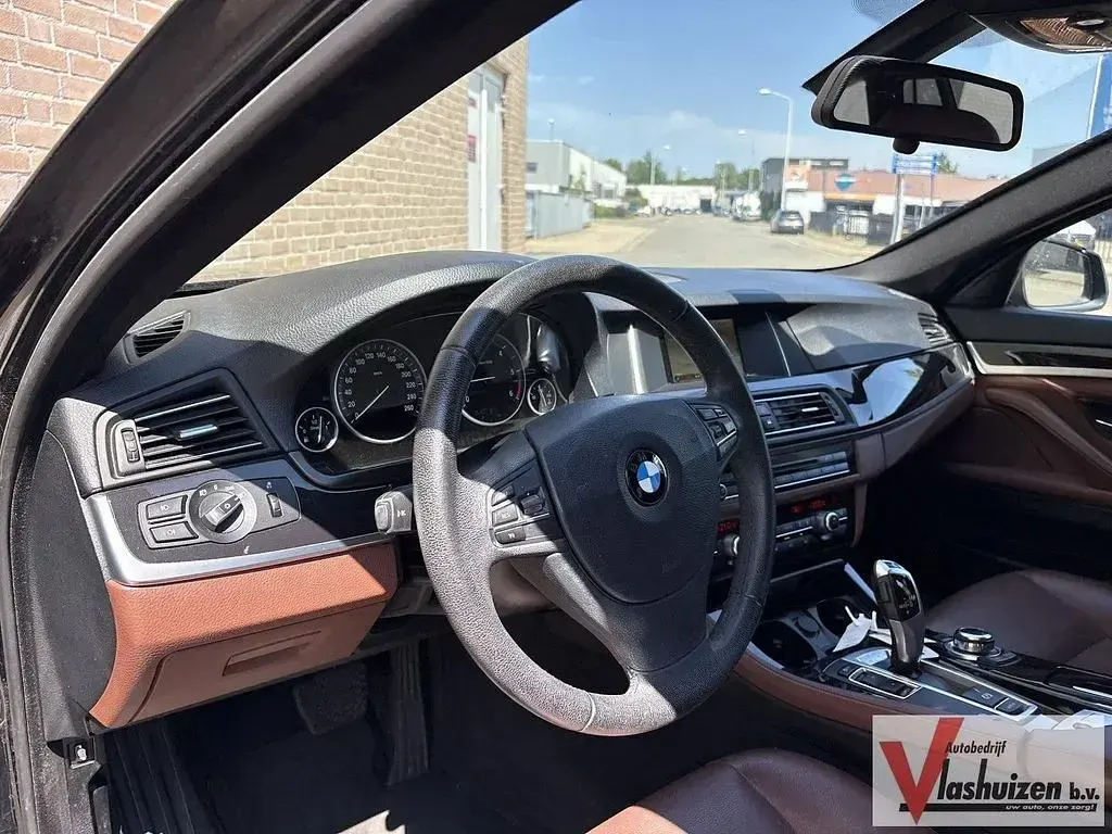 Gebraucht BMW 518 143 PS (105 kW) 2014 Schwarz Kombi