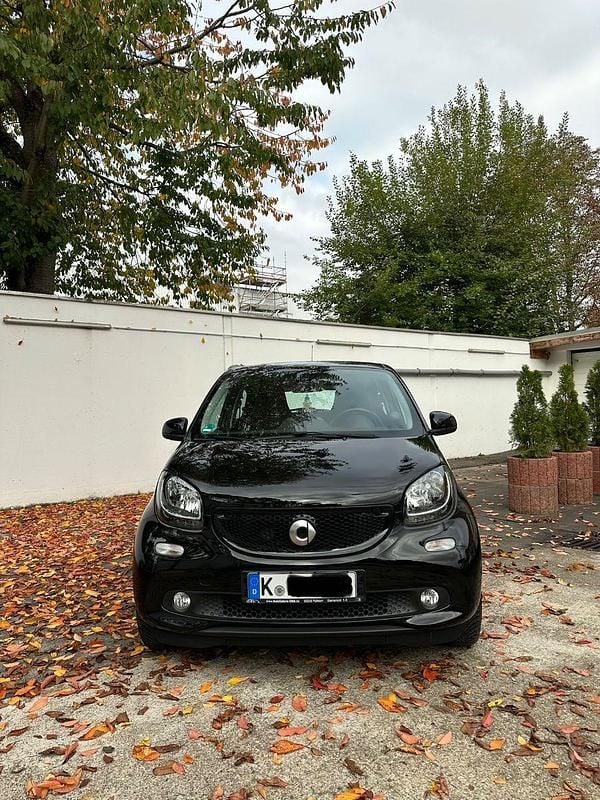 Schwarz Gebraucht 2016 Smart ForFour Kleinwagen | 9.600 € (Guter Preis) - Bild 1/4