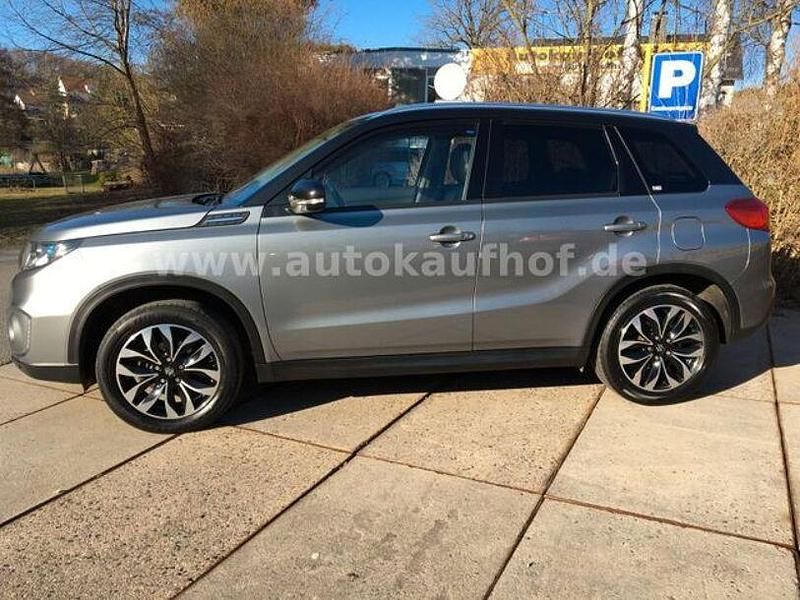 Gebraucht Suzuki Vitara Comfort+ 120 PS (88 kW) 2016 Grau SUV