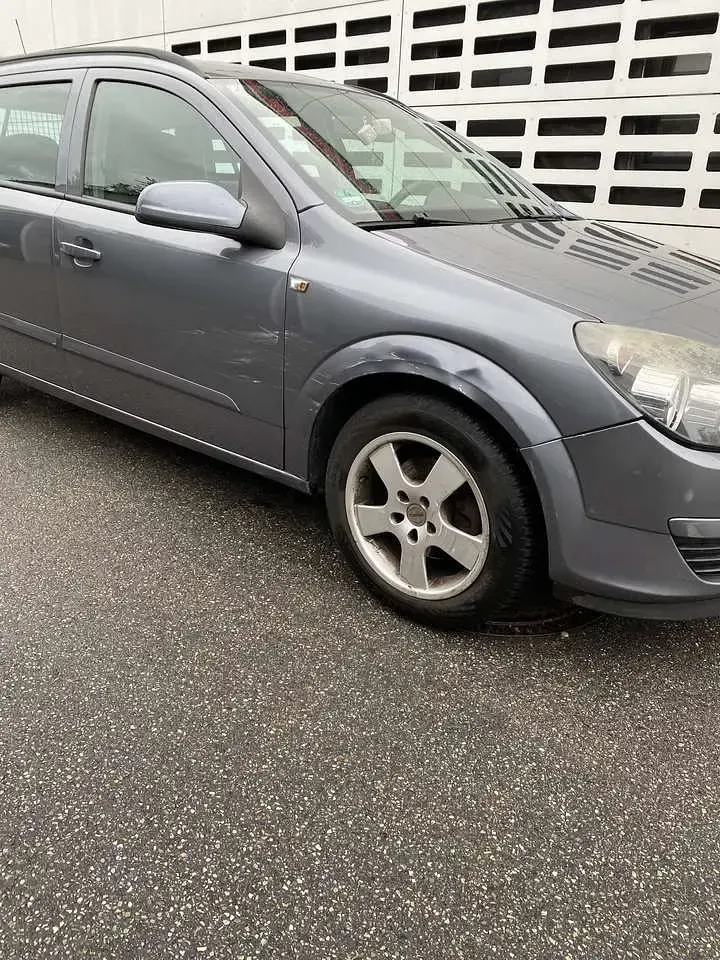 Gebraucht Opel Astra 125 PS (91 kW) 2005 Grau Kombi