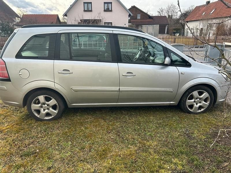 Gebraucht Opel Zafira 120 PS (88 kW) 2005 Grau Van / Kleinbus