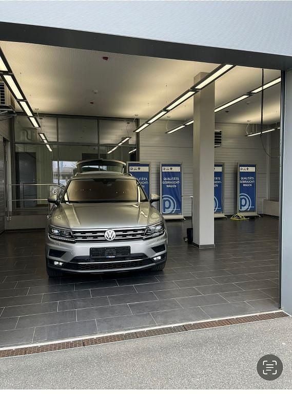 Silber Gebraucht 2018 VW Tiguan SUV | 17.999 € (Fairer Preis) - Bild 1/4
