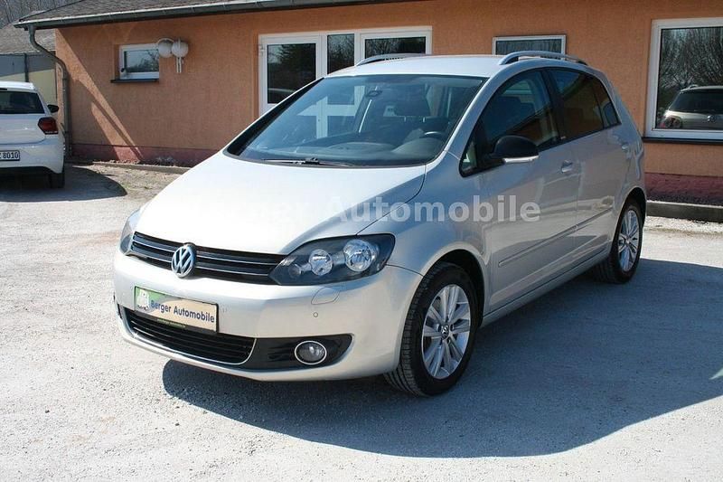 Gebraucht VW Golf VII Style 105 PS (77 kW) 2012 Silber Limousine