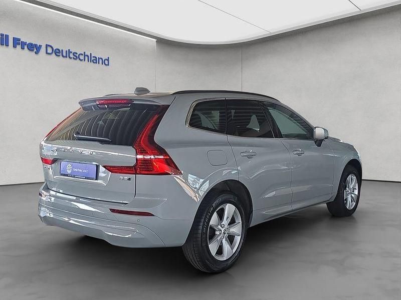 Gebraucht Volvo XC60 Core 250 PS (183 kW) 2024 Vapour grey SUV