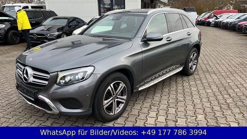 Grau Gebraucht 2018 Mercedes GLC220 SUV | 20.800 € (Guter Preis) - Bild 1/4
