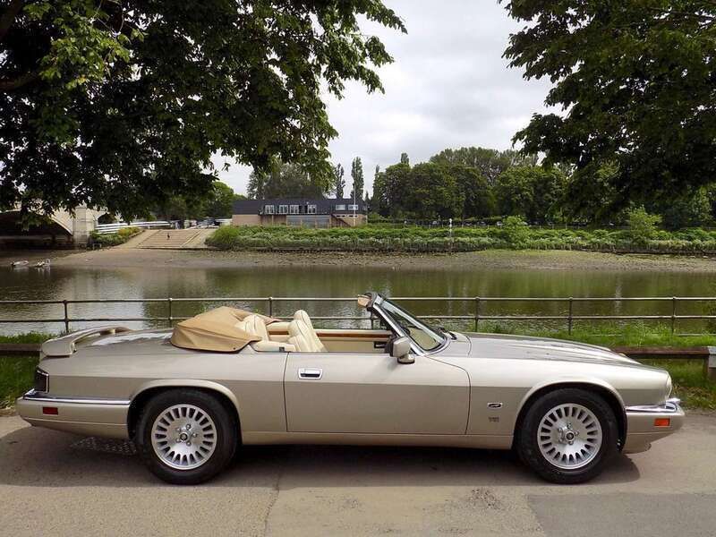 Gold Gebraucht 1994 Jaguar XJS Cabrio | 24.000 € - Bild 1/4