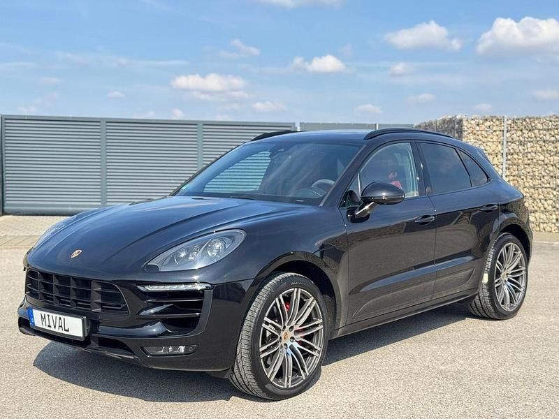 Gebraucht Porsche Macan 360 PS (264 kW) 2016 Tiefschwarzmetallic SUV