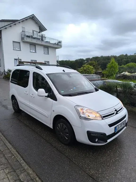 Gebraucht Citroën Berlingo PureTech 110 PS (80 kW) 2018 Weiß Van / Kleinbus