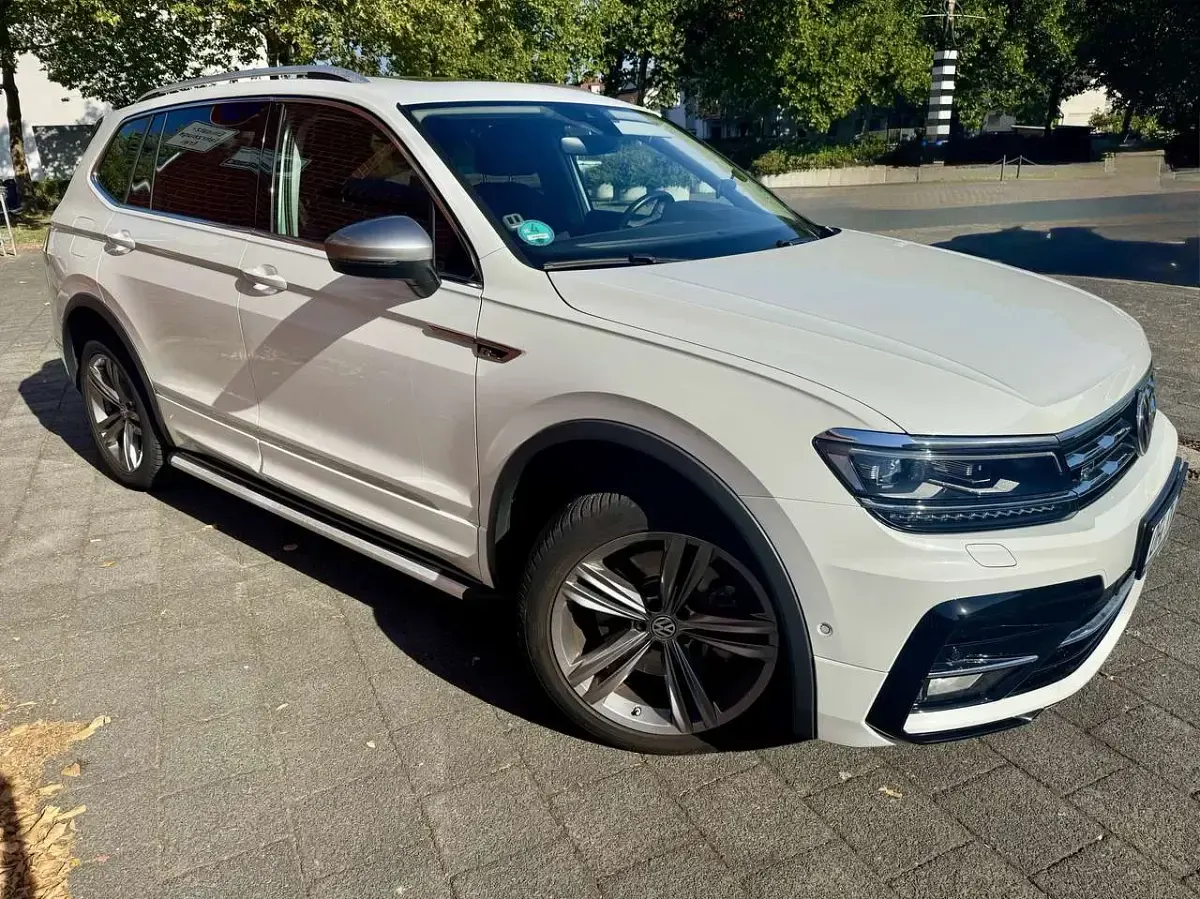 Gebraucht VW Tiguan Allspace Highline 190 PS (139 kW) 2020 Weiß SUV