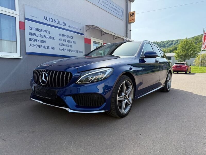 Blau Gebraucht 2017 Mercedes C200 AMG line Kombi | 25.500 € (Etwas zu teuer) - Bild 1/4