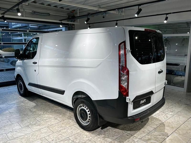 Gebraucht Ford Transit Custom 105 PS (77 kW) 2022 Weiß Van / Kleinbus