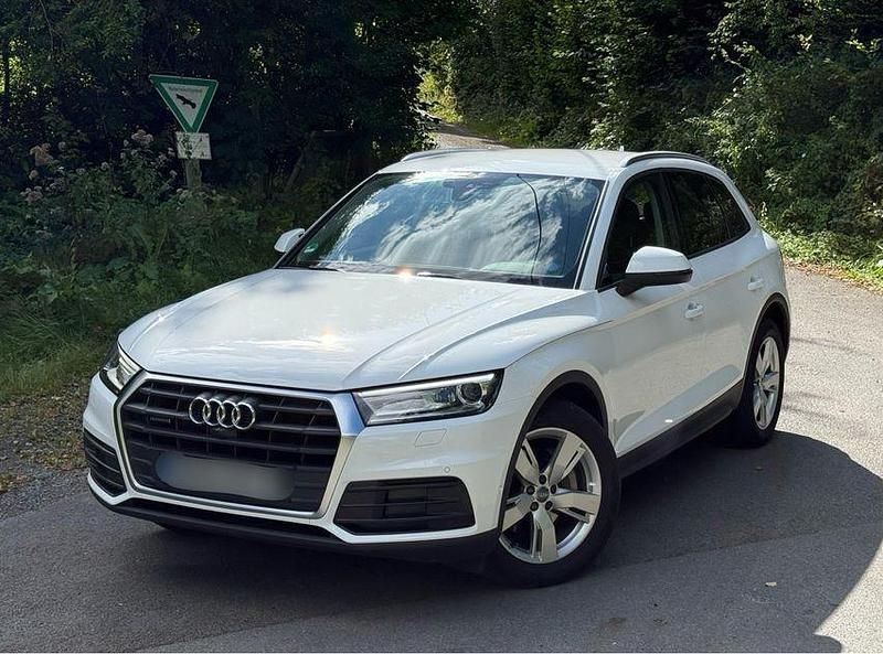 Weiß Gebraucht 2017 Audi Q5 SUV | 23.500 € (Teuer) - Bild 1/4