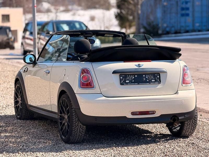 Gebraucht Mini One Cabriolet 98 PS (72 kW) 2015 Weiß Cabrio