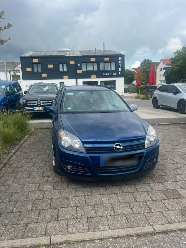 Schwarz Gebraucht 2005 Opel Astra Kombi | 700 € (Superpreis) - Bild 1/4