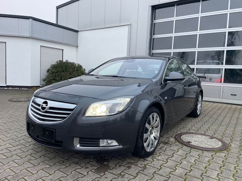 Grau Gebraucht 2009 Opel Insignia Cosmo Limousine | 3.990 € (Guter Preis) - Bild 1/4