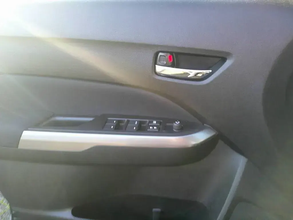 Neu Suzuki Vitara Comfort+ 110 PS (80 kW) 2026 Schwarz SUV