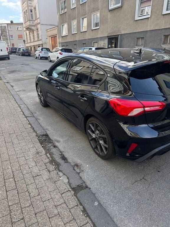 Gebraucht Ford Focus ST 280 PS (205 kW) 2020 Schwarz Limousine