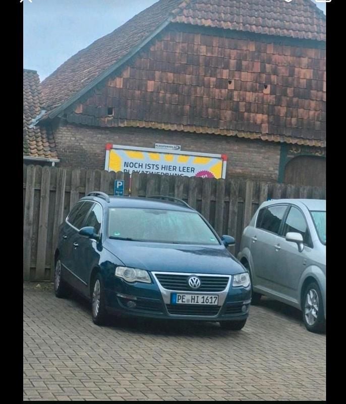 Gebraucht VW Passat 140 PS (102 kW) 2008 Blau Kombi