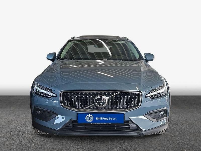 Gebraucht Volvo V60 CC Ultimate 197 PS (144 kW) 2024 Grau Kombi