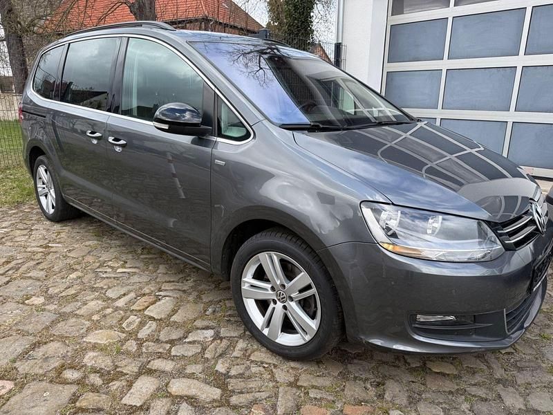 Gebraucht VW Sharan Match 140 PS (102 kW) 2013 Grau Van / Kleinbus