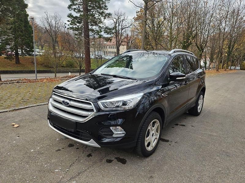 Schwarz Gebraucht 2019 Ford Kuga Cool & Connect SUV | 13.190 € (Superpreis) - Bild 1/4