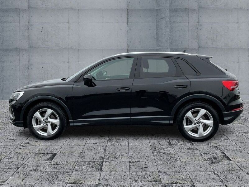 Gebraucht Audi Q3 Advanced Plus 150 PS (110 kW) 2023 Mythosschwarz metallic SUV