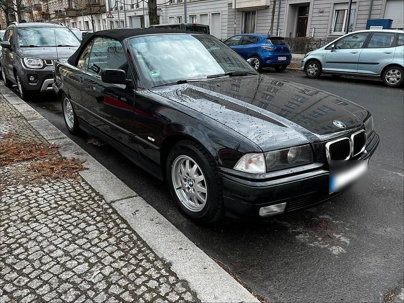 Gebraucht BMW 318 Cabriolet 115 PS (84 kW) 1998 Schwarz Cabrio