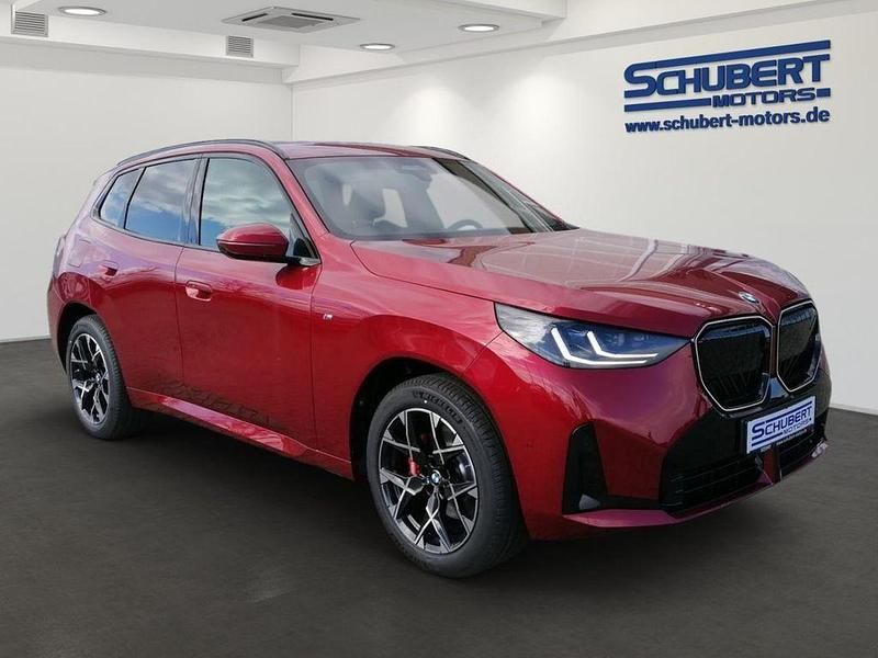 Neu BMW X3 Performance 197 PS (144 kW) 2026 Dragon fire rot metallic SUV