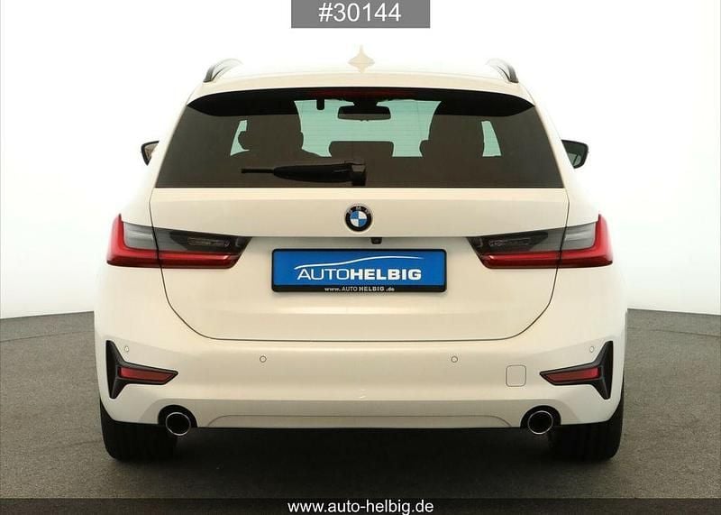 Gebraucht BMW 318 Advantage 150 PS (110 kW) 2022 Weiß Kombi