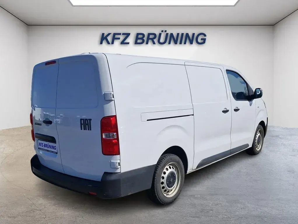 Gebraucht Fiat Scudo 179 PS (131 kW) 2025 Weiß Van