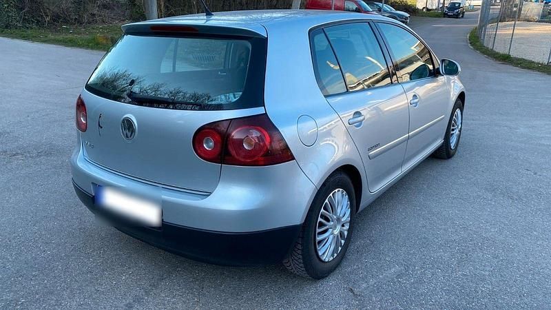 Gebraucht VW Golf VI Edition 80 PS (58 kW) 2008 Silber Kleinwagen
