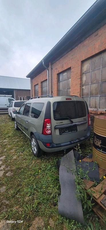 Andere farben Gebraucht 2009 Dacia Logan MCV Kombi | 1.000 € (Superpreis) - Bild 1/4