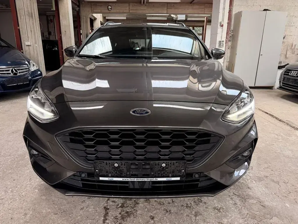 Gebraucht Ford Focus ST-Line 150 PS (110 kW) 2020 Grau Limousine