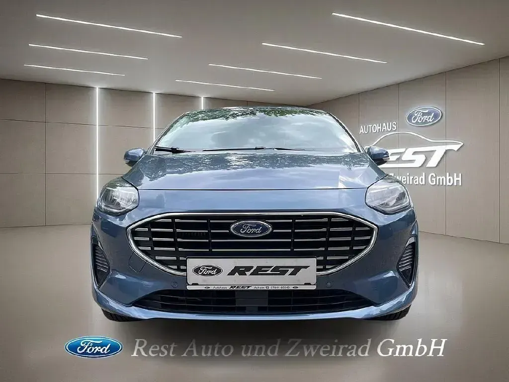 Gebraucht Ford Fiesta Titanium 101 PS (74 kW) 2022 Chromablau metallic (metallic) Kleinwagen