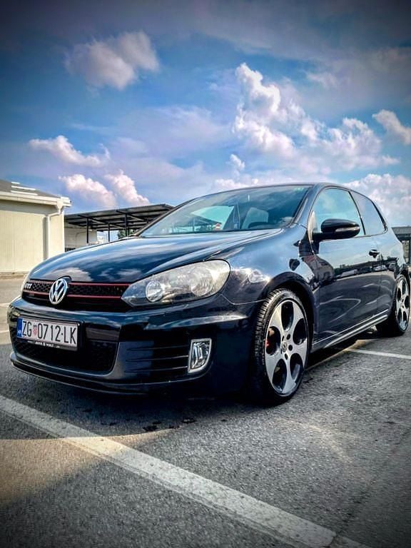 Gebraucht VW Golf VI GTI 211 PS (155 kW) 2011 Schwarz Kleinwagen