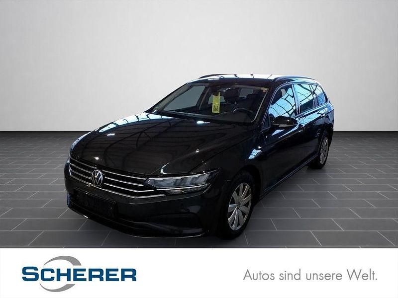 Mangangrau metallic (metallic) Gebraucht 2022 VW Passat Kombi | 23.450 € (Fairer Preis) - Bild 1/3