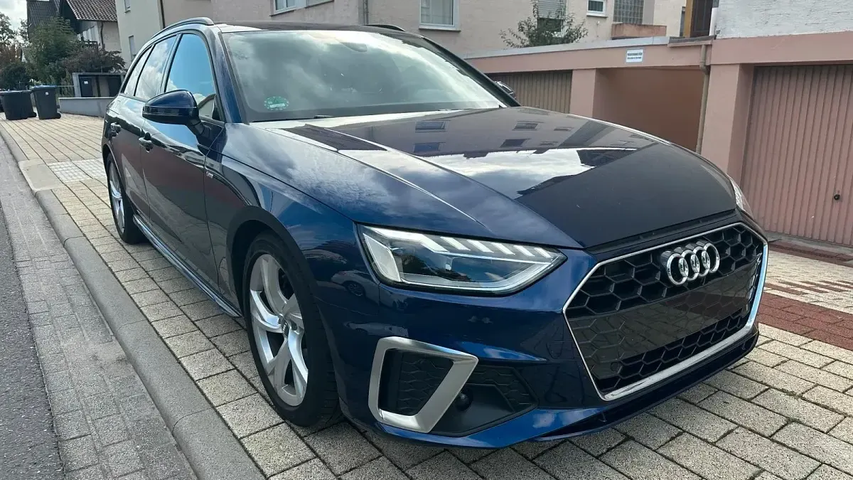 Gebraucht Audi A4 S-Line 150 PS (110 kW) 2020 Blau Kombi