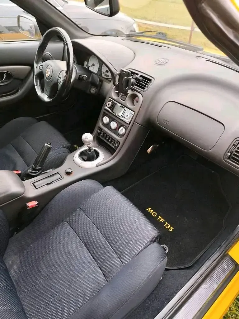 Używany MG TF 135 KM (99 kW) 2003 Żółty Kabriolet