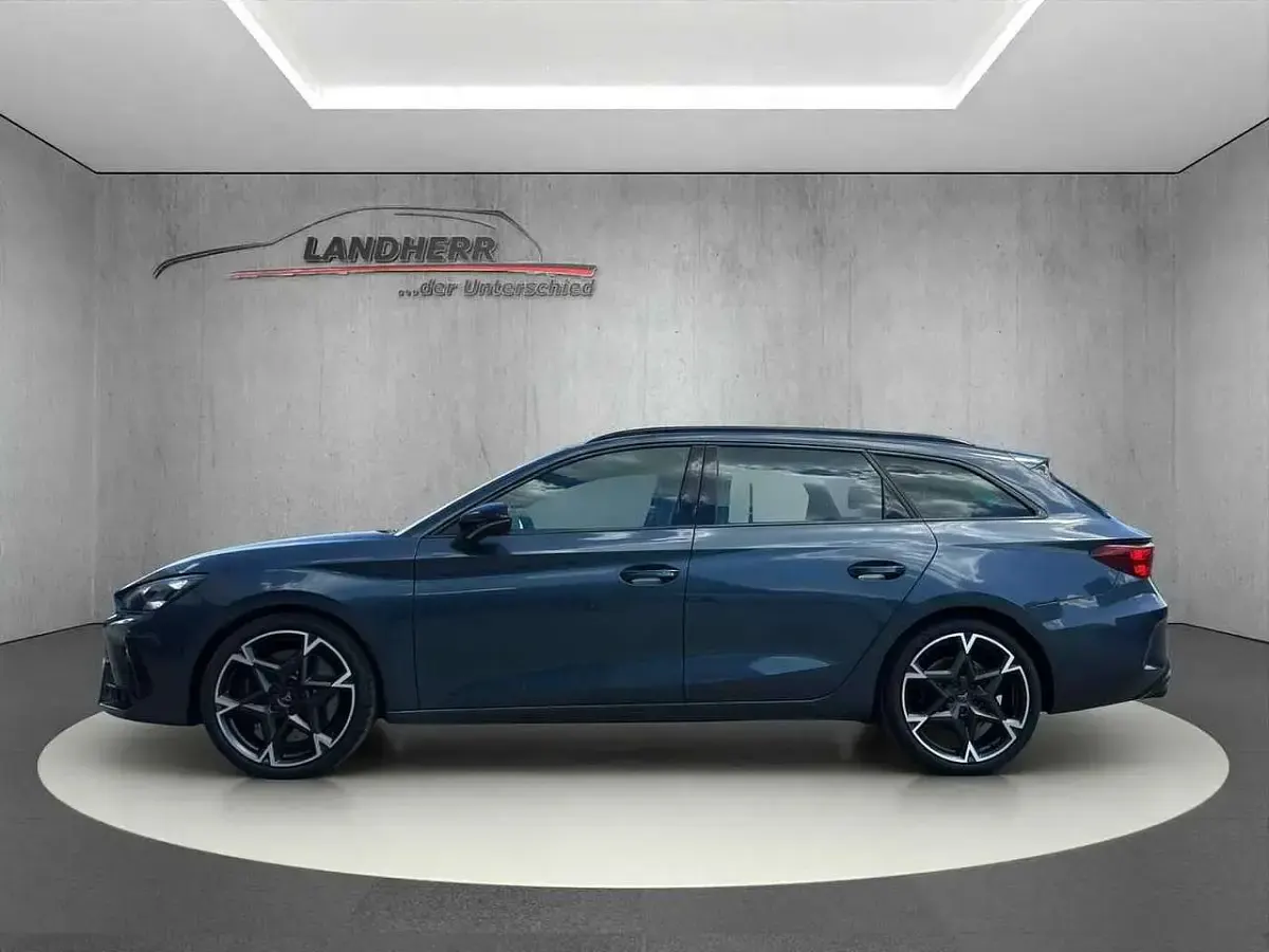 Neu Cupra Leon 333 PS (244 kW) 2026 Magnetic tech Kombi