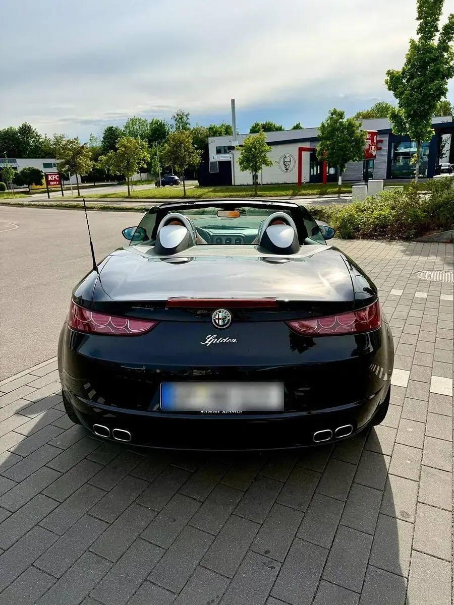 Occasion Alfa Romeo Spider 209 ch (153 kW) 2010 Noir Cabriolet