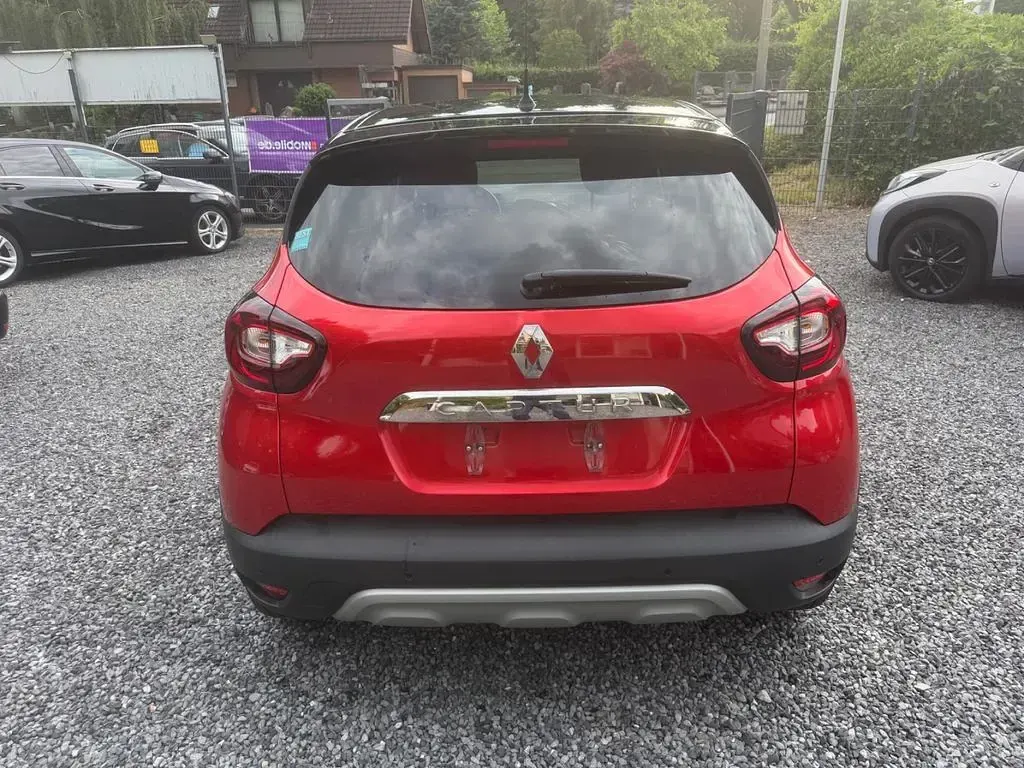 Gebraucht Renault Captur Collection 150 PS (110 kW) 2019 Rot SUV